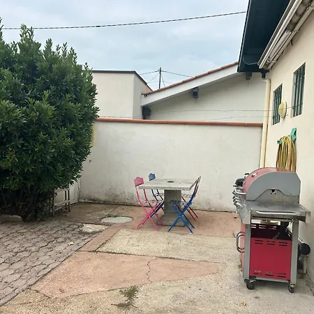 Maison 2 Chambres, Proche Et Commerces à - Fr-1-239-1137