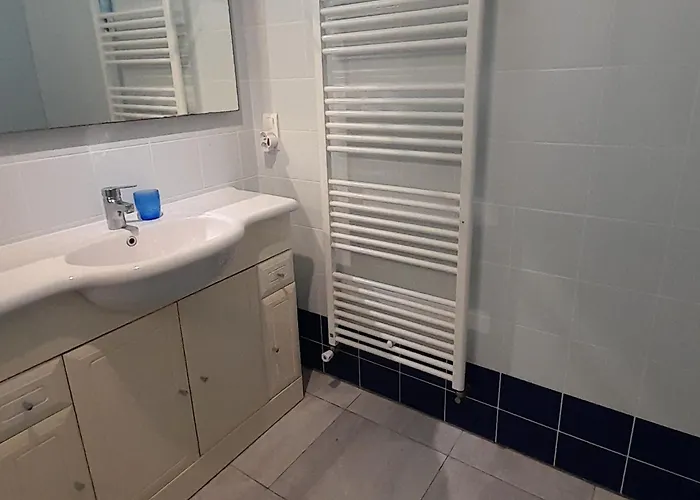 Maison 2 Chambres, Proche Et Commerces A - Fr-1-239-1137 Feriehus *