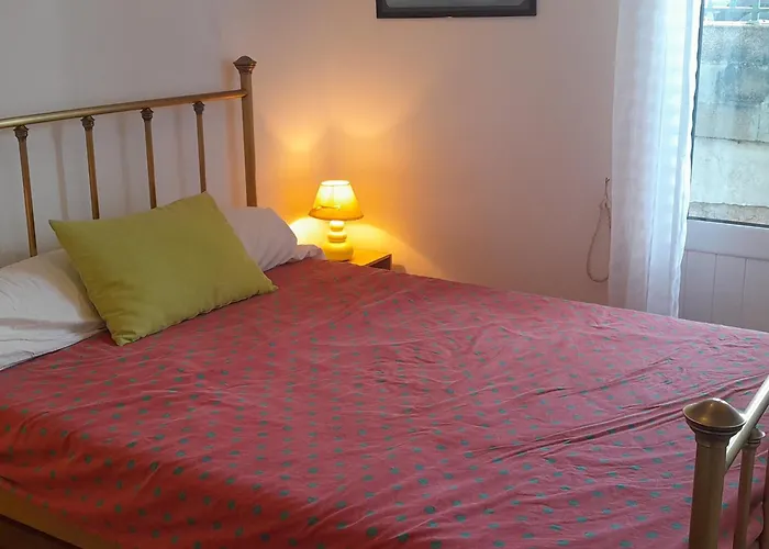 Maison 2 Chambres, Proche Et Commerces A - Fr-1-239-1137